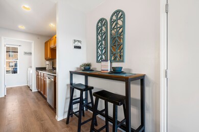 2913 Vineyards Parkway Unit 4