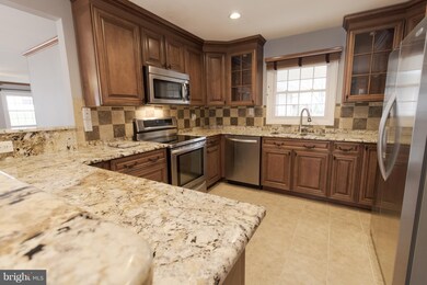 12713 Kembridge Dr, Bowie, MD 20715 - photo 5