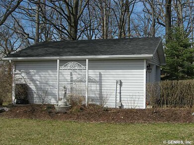 Garage.