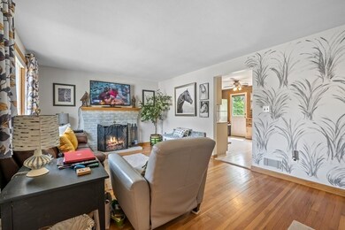 4 Graybriar Ln, Lynn, MA 01902 - photo 3