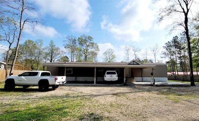 14227 Cottonwood Ln, Conroe, TX 77306 - photo 2