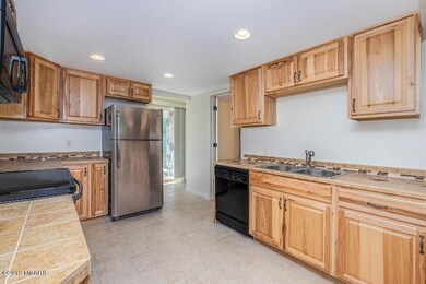 12918 Hazel Dr, Wayland, MI 49348 - photo 6