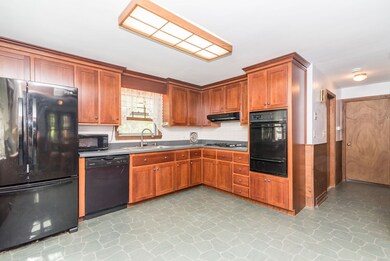 24 Dunshire Dr, North Chelmsford, MA 01863 - photo 3