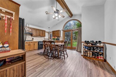 373 E Stenzil St, North Tonawanda, NY 14120 - photo 3