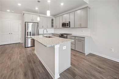 Builder images of a previously built decorated model, finishes, available options and layout can differ in actual home