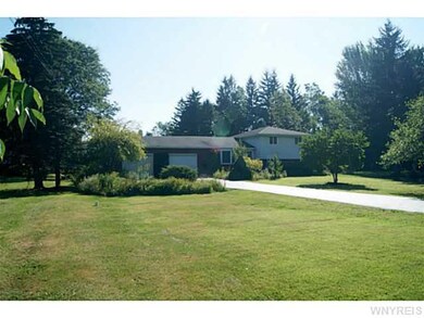 6169 Campbell Blvd, Lockport, NY 14094 - photo 4