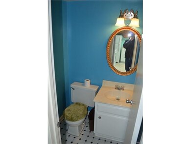 1633 Congressional Ct unit 1633, Henrico, VA 23238 - photo 7