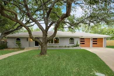 6450 El Toro Ct, Fort Worth, TX 76133 - photo 2