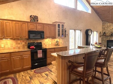 100 Green Ridge Ln unit B, Banner Elk, NC 28604 - photo 6