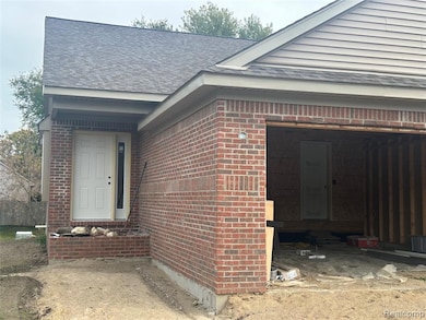 819 Chelsea Ridge Ct unit 7, Howell, MI 48843 - photo 2