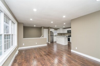 403 E 27th St S, Newton, IA 50208 - photo 6