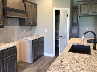 4243 W 4th St, Skiatook, OK 74070 - photo 6