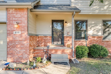 212 E Oak Meadows Rd, Derby, KS 67037 - photo 3