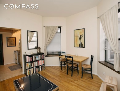 126 E 83rd St unit 2-C, New York, NY 10028 - photo 3