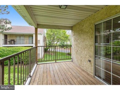 154 Valley Stream Cir unit 154F, Chesterbrook, PA 19087 - photo 3