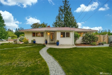 3411 Alaska Rd, Brier, WA 98036 - photo 2