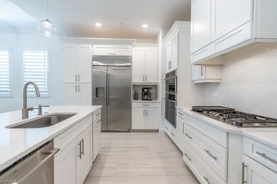 Kitchen built in fridge and gas cooking