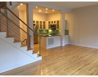 72 Hamilton St unit 4, Cambridge, MA 02139 - photo 3