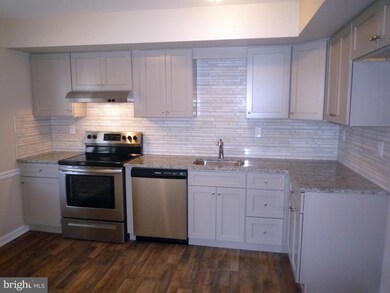 28-5 Wister Way, Reading, PA 19606 - photo 4