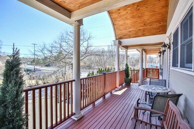 7 Shaw Rd, Portsmouth, NH 03801 - photo 2