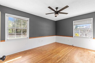 315 SW Grove St, Keystone Heights, FL 32656 - photo 4