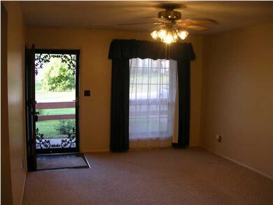 6800 Nalery Way, Louisville, KY 40228 - photo 2