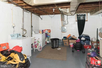 3930 Rokeby Rd, Baltimore, MD 21229 - photo 5