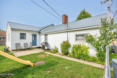 101 S Earl St, Waynesfield, OH 45896 - photo 4