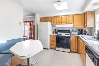 20A Aspen Cir, Rockland, MA 02370 - photo 2