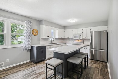 8712 Emerson Ave S, Bloomington, MN 55420 - photo 5