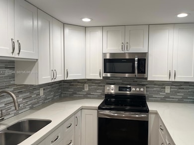 9421 Evergreen Place unit 107, Davie, FL 33324 - photo 3