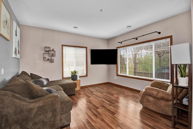 198 Morgan Ln, Circle Pines, MN 55014 - photo 3