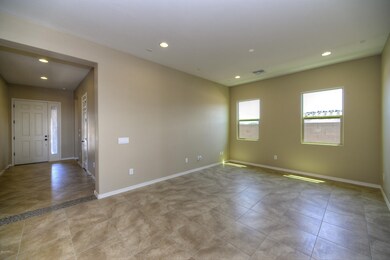 003_Living - Foyer
