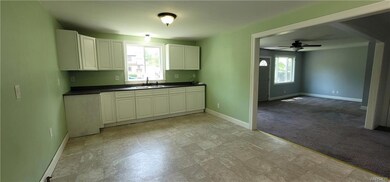 643 Wardell Ave, North Tonawanda, NY 14120 - photo 5