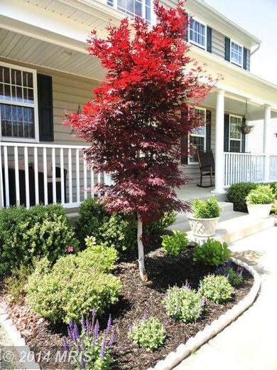 19 Banner Spring Cir, Stafford, VA 22554 - photo 2