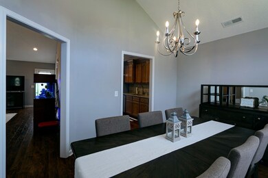 Dining Room To GRTRM & Kitchen