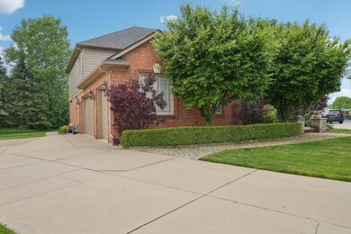 3-web-or-mls-Castle Mar Ct-1906-003