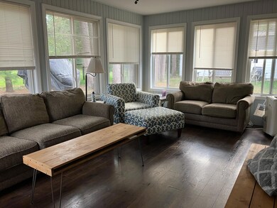 4 Seasons Room
