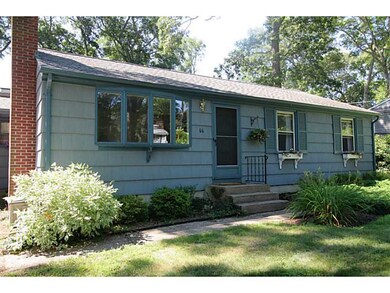 66 Greenwood Dr, Wakefield, RI 02879 - photo 2