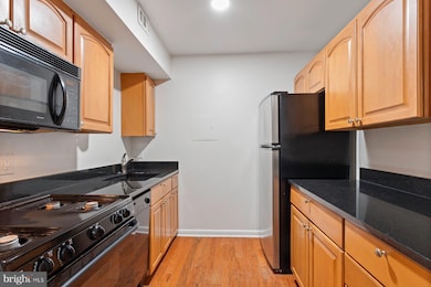11611 Vantage Hill Rd unit 1A, Reston, VA 20190 - photo 6