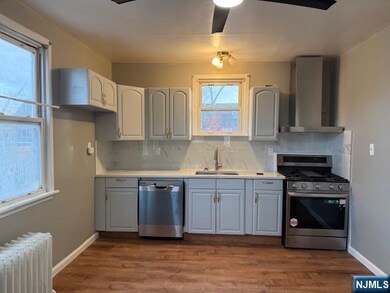 16 W Central Ave unit 2, Bergenfield, NJ 07621 - photo 3