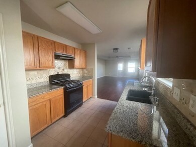 8903 Rainesville Ln, Houston, TX 77075 - photo 5