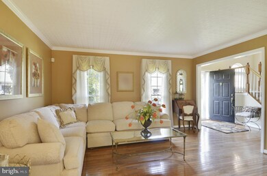 11239 Minstrel Tune Dr, Germantown, MD 20876 - photo 4