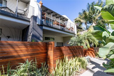 2108 Rockefeller Ln unit D, Redondo Beach, CA 90278 - photo 2