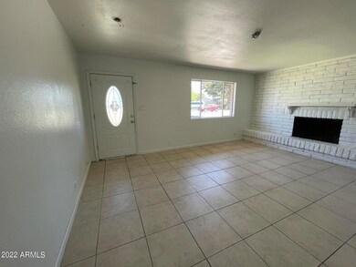 854 N Pioneer, Mesa, AZ 85203 - photo 2