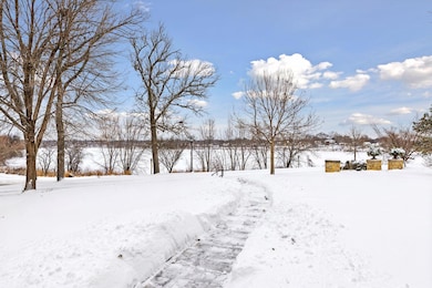 1197 Como Blvd W, Saint Paul, MN 55103 - photo 2