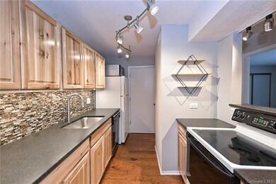 4936 Sardis Rd unit H, Charlotte, NC 28270 - photo 2