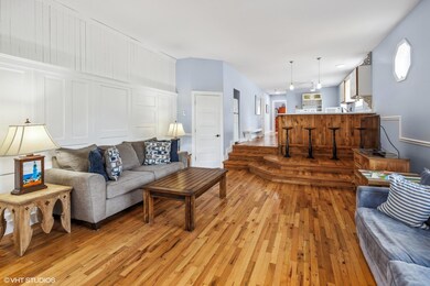 09_15775LakeshoreRd_Unit1_2010_MRED_2000