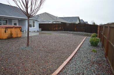 643 Sheffield Dr, Eagle Point, OR 97524 - photo 6