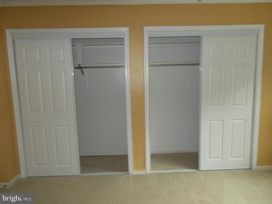 8228 Carrleigh Pkwy unit 83, Springfield, VA 22152 - photo 7